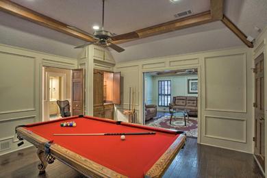 Holiday home Family-Friendly Home with Pool Table, Patio, and Grill