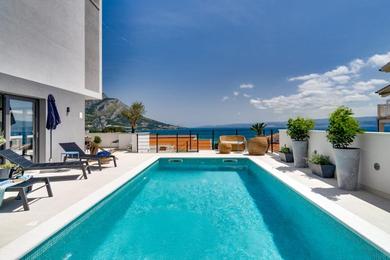 Villa Brand new! Seaview villa Mila with 4 en-suite bedrooms, private pool, Finnish sauna, Treadmill, sandy beach 250m