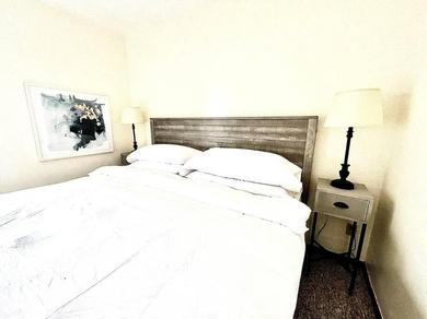 Apartments Willy St Apt Pets and Parking free Fully Furnished