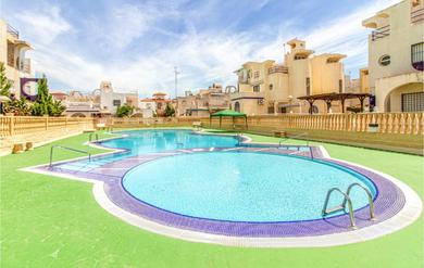 Nice home in Torrevieja with WiFi and 3 Bedrooms