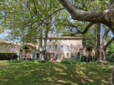 Отель 1560- Domaine Des Cinq Jardins- A Magical and Authentic Mansion
