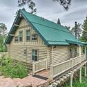 Дом отдыха Secluded Log Cabin with Game Room and Forest Views!