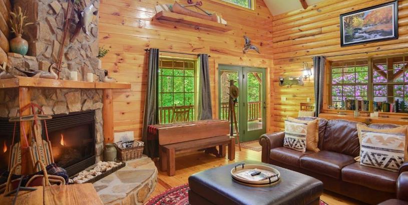 Дом отдыха Tree Top Lodge - Gorgeous Lake Cabin with Hot Tub & Magnificent Views of Forests and Mountains! cabin