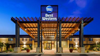 Отель Best Western West Towne Suites