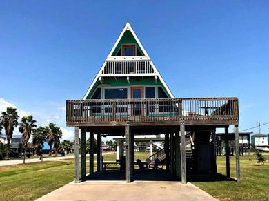 BellaNova Beach-A-Frame in Surfside! Short Walk to Sand, Surf and Jetty!