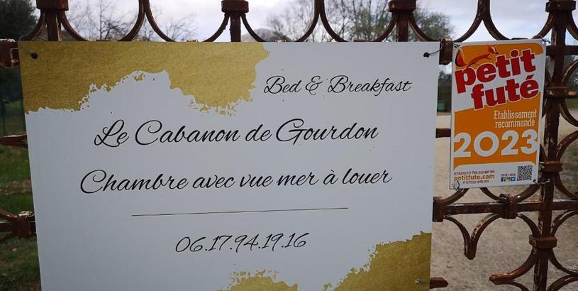 Guest house Le Cabanon de Gourdon bergerie rénové en pierre vue mer