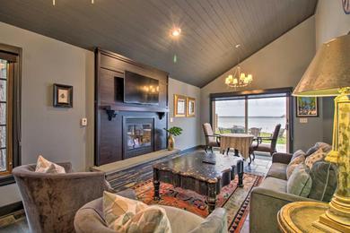Holiday home Luxe Breezy Point Escape with Dock and Fire Pit!