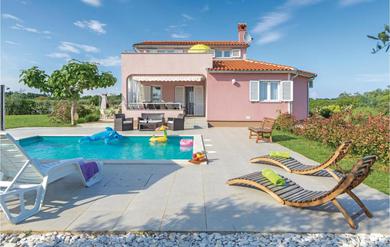 Holiday home Amazing Home In Pula With 3 Bedrooms, Private Swimming Pool And Outdoor Swimming Pool
