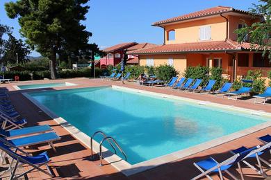 Апартаменты Puntone Villa Sleeps 6 Pool Air Con WiFi