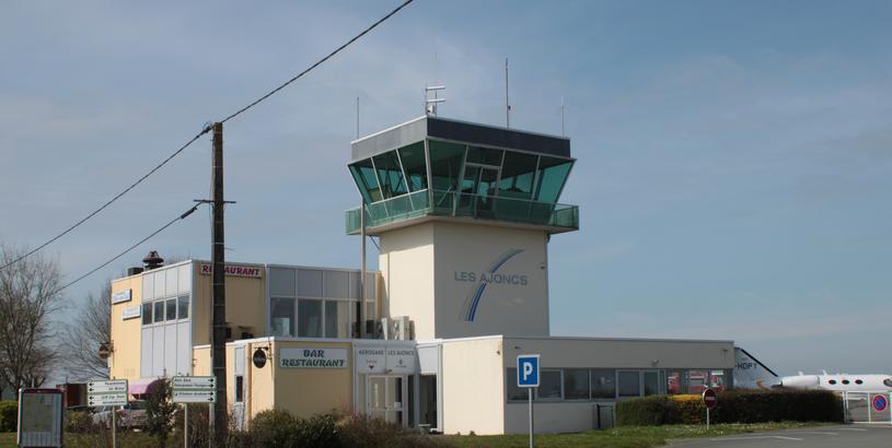 La Roche-sur-Yon Airport (EDM), La Roche-sur-Yon/Les Ajoncs, Франция