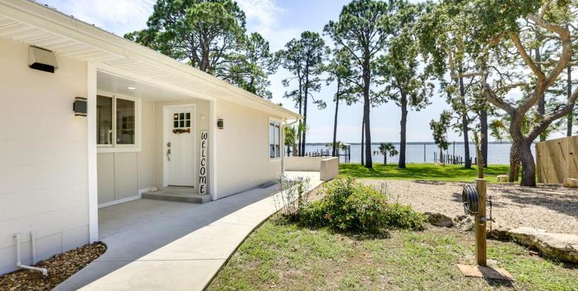 Hotel Waterfront Panacea Vacation Rental with Boat Dock!