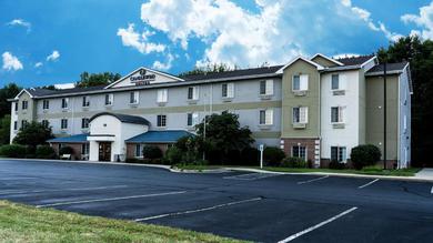 Hotel Candlewood Suites Saint Joseph - Benton Harbor, an IHG Hotel
