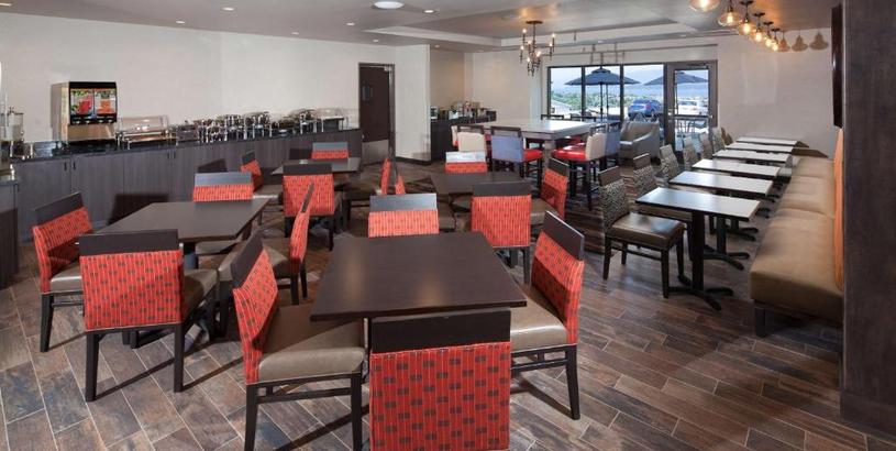 Отель Red Lion Ridgewater Inn & Suites Polson