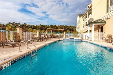 Hotel Country Inn & Suites by Radisson, Hinesville, GA
