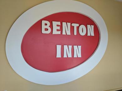 Отель Benton Inn