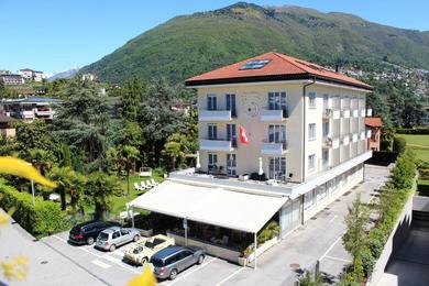Отель Hotel Luna Garni