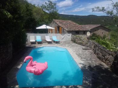 Holiday home Maison de charme 3 étoiles dans les Cévennes avec terrasse et piscine privée