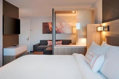 Отель SpringHill Suites by Marriott Hampton Portsmouth