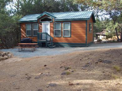 Guest house Lake of the Springs Camping Resort Cabin 5
