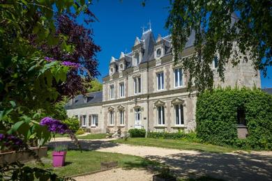 Отель Domaine de Presle Saumur, The Originals Relais