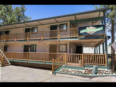 Отель Big Bear Lake Front Lodge