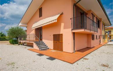Апартаменты Awesome home in PIEVE A NIEVOLE with 2 Bedrooms and WiFi