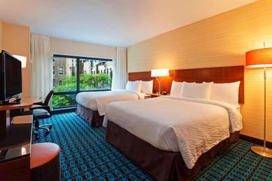 Отель Fairfield Inn and Suites Chicago Downtown-River North