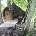 Guest house Insolite dans les arbres Les Ormes, Epiniac