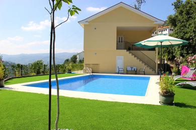Вилла 3 bedrooms villa with private pool furnished garden and wifi at Sao Martinho de Mouros 1 km away from the beach