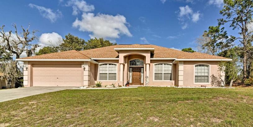 Holiday home Bright Spring Hill Home - 10 Mins to Weeki Wachee!