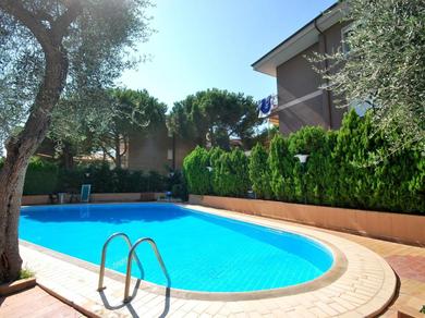 Apartment in Diano Marino with communal pool