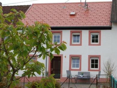 Spacious Apartment in Meisburg with Terrace Parking