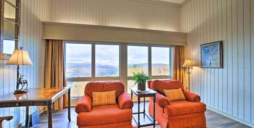 Апартаменты Breathtaking Highlands Condo with Mountain View