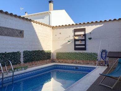 Villa with 4 bedrooms in Mota del Cuervo with wonderful city view private pool furnished garden