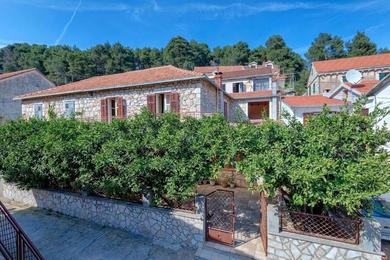 Holiday home Holiday house with a parking space Svirce, Hvar - 17682