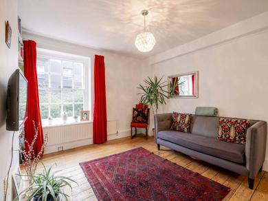 Apartments Pass the Keys Lovely 1-bedroom ground flat in Cambridge Heath