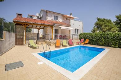 Holiday home Family friendly house with a swimming pool Maslinica, Solta - 16782