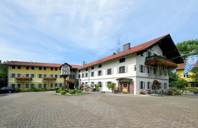 Отель Hotel Neuwirt
