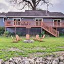 Holiday home Private Waterfront Mississippi River Home!