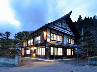 Ryokan 宿屋白金家 yadoya-shiroganeya 1日1組限定2名から8名様まで全館貸切りの伝統的建造物の旅籠宿