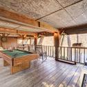 Дом отдыха Lakefront Butler Retreat with Hot Tub and Dock!