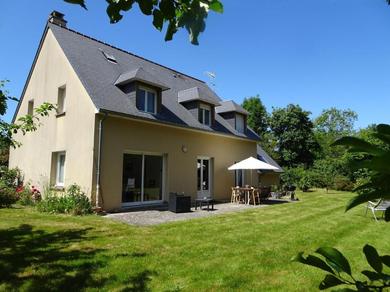 Holiday home Spacious holiday home located in the heart of the bay of Mont St Michel