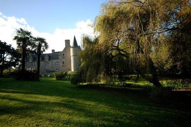 Guest house Château de Kergouanton