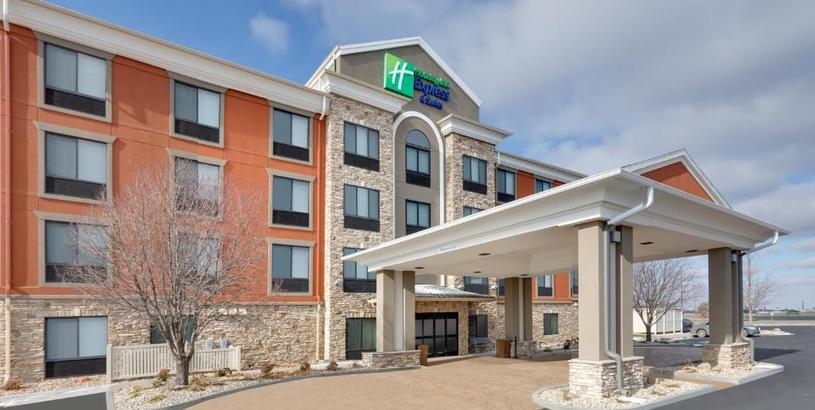 Отель Holiday Inn Express & Suites Mitchell, an IHG Hotel