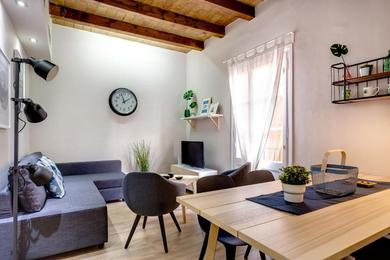 Апартаменты Renovated & Classic 3-Bedroom Sagrada Familia Apt.