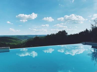 Villa Luxury Chateau w. pool & hot tub in Dordogne