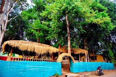 Guest house Dandeli jungle night's home stay