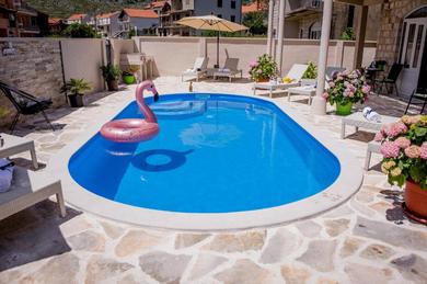 Apartments Villa Branka apartments near Dubrovnik with Pool