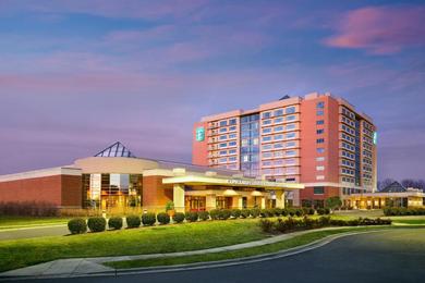 Курорт Embassy Suites by Hilton Charlotte Concord Golf Resort & Spa