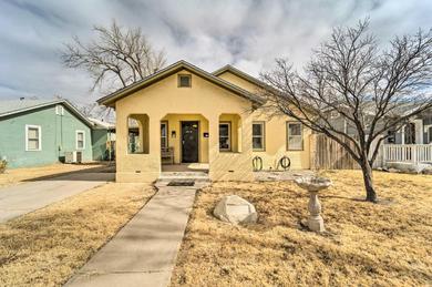 Дом отдыха Family-Friendly Roswell Home with Fenced Yard!